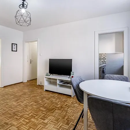 Appartement Art - Mit Balkon